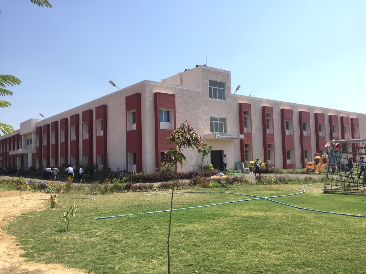 HINDUPAT PUBLIC SCHOOL, JAMNER