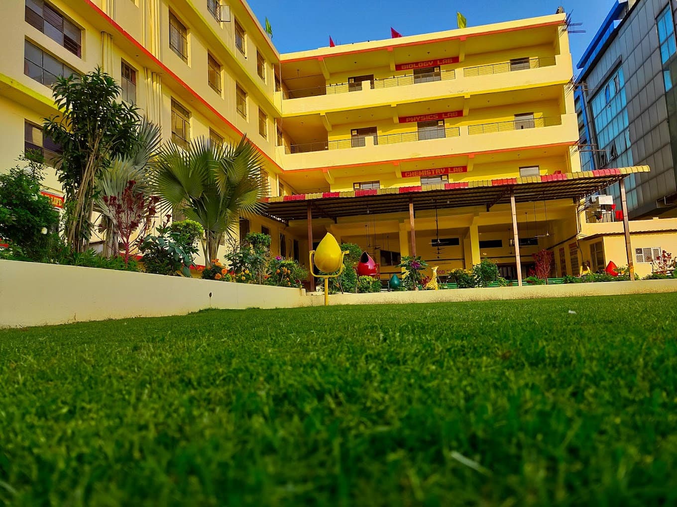 SPRING DALES PUBLIC SCHOOL