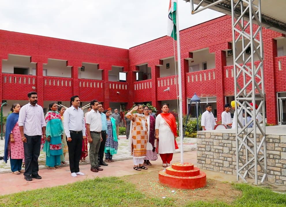 MAHARAJA RANJIT SINGH POLICE PUB SCH