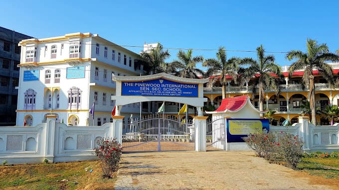 THE PINEWOOD INTERNATIONAL SEN. SEC. SCHOOL