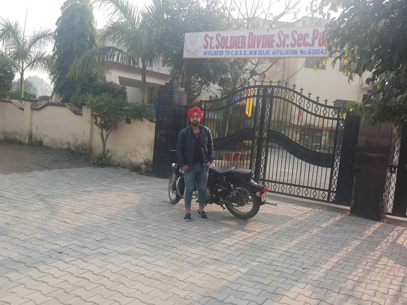 DIVINE PUBLIC SCHOOL