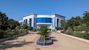 HOWARD LANE SENIOR SCHOOL