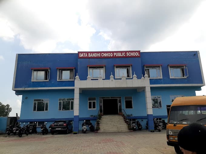 DATA BANDHI CHHOD PUBLIC SCHOOL