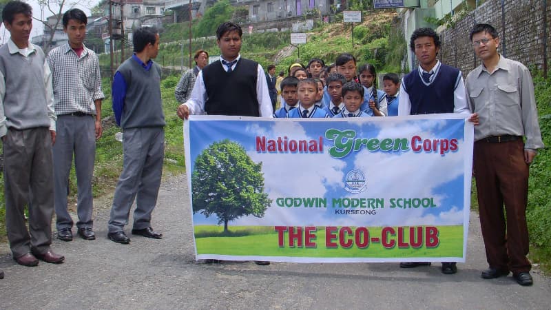  GODWIN MODERN SCHOOL