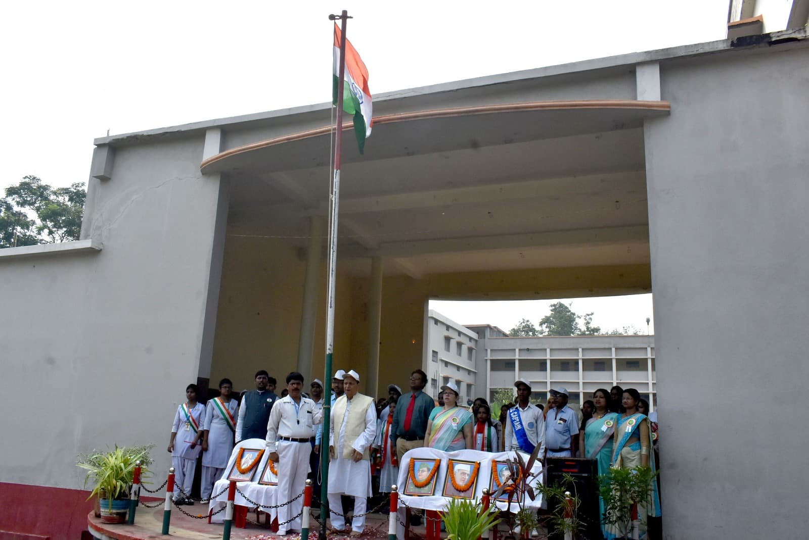 JAWAHARLAL NEHRU MEMORIAL SCHOOL