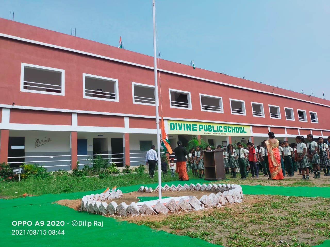 DIVINE PUBLIC SCHOOL