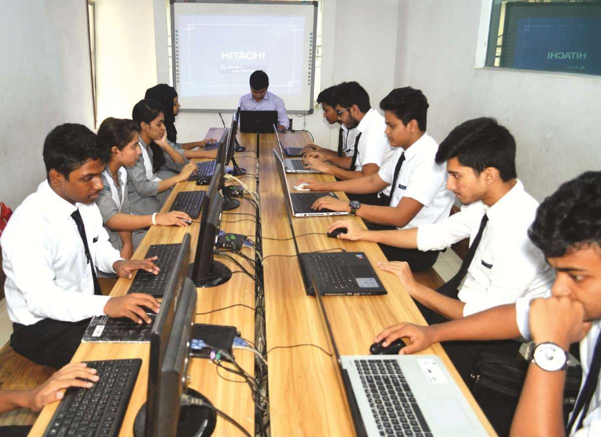 Aamrapali English School