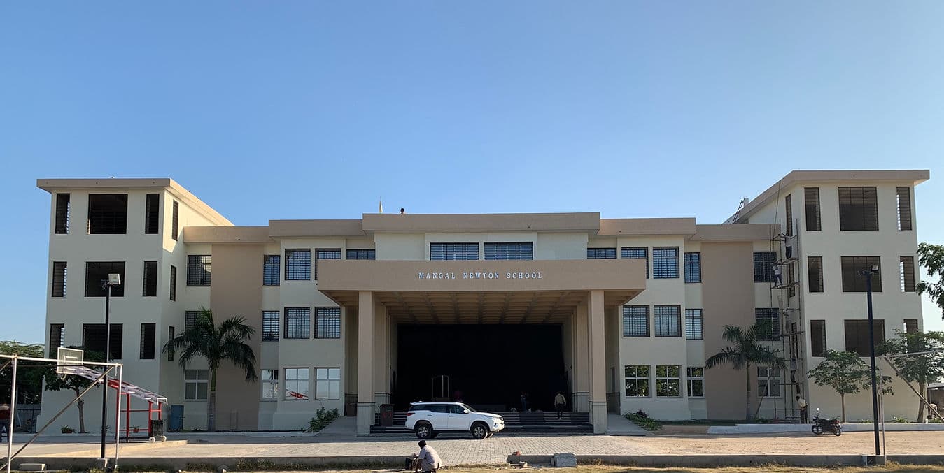MANGAL NEWTON SCHOOL