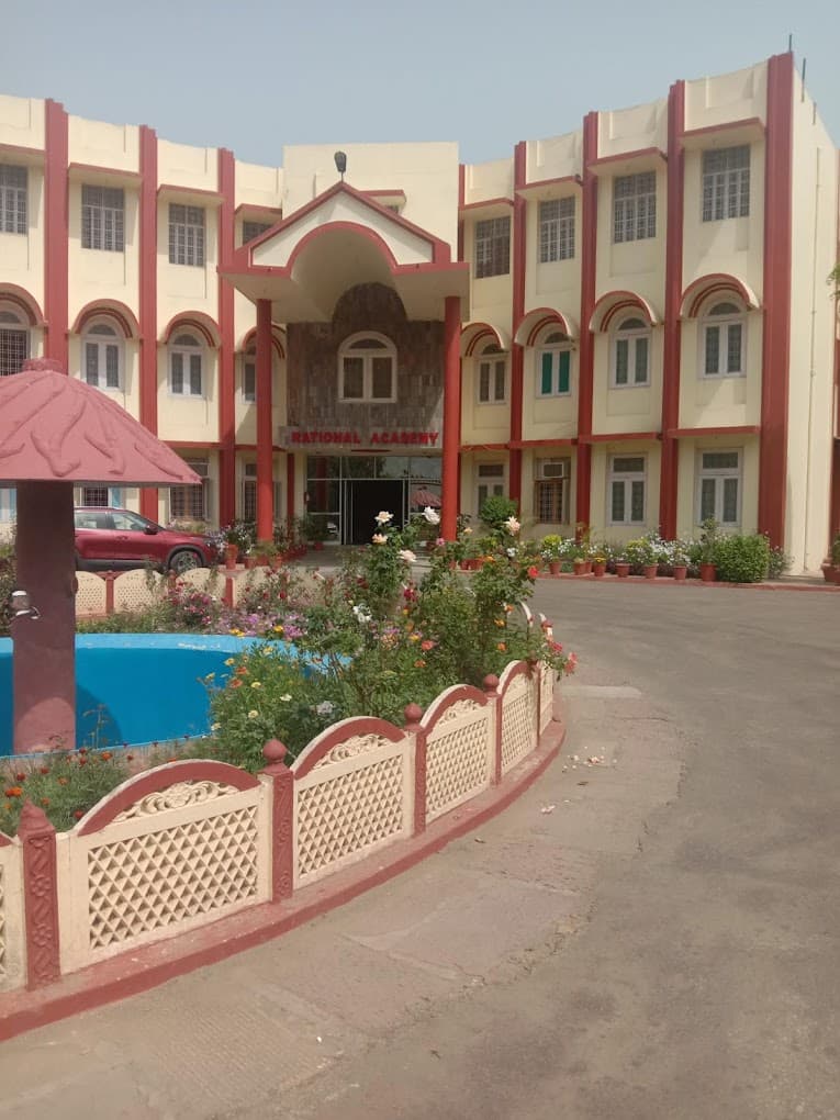 NATIONAL ACADEMY DAY BOARDING ENG