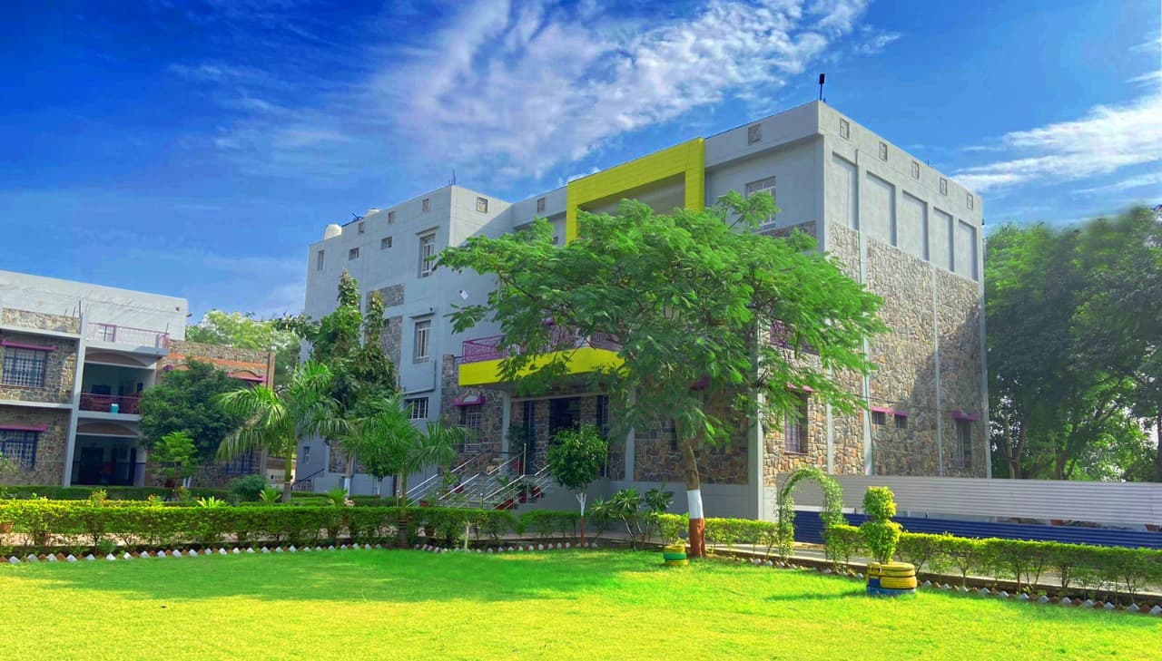VIJAY LAXMI MEMORIAL PUBLIC SCHOOL