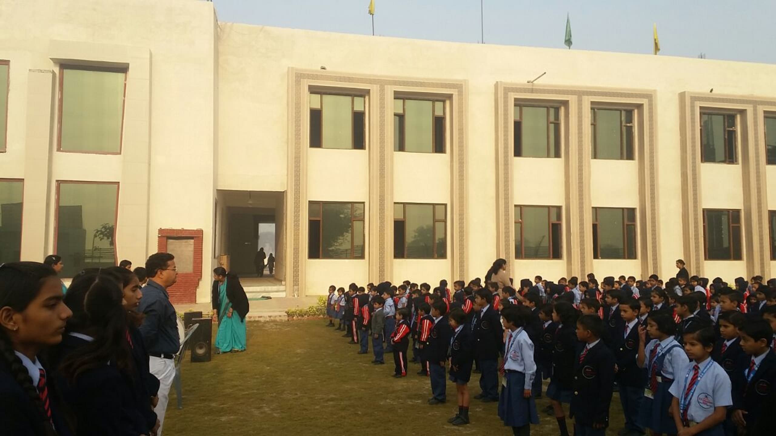 K D International School