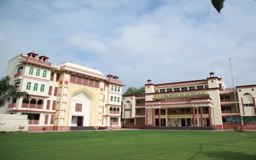 LABURNUM PUBLIC SCHOOL