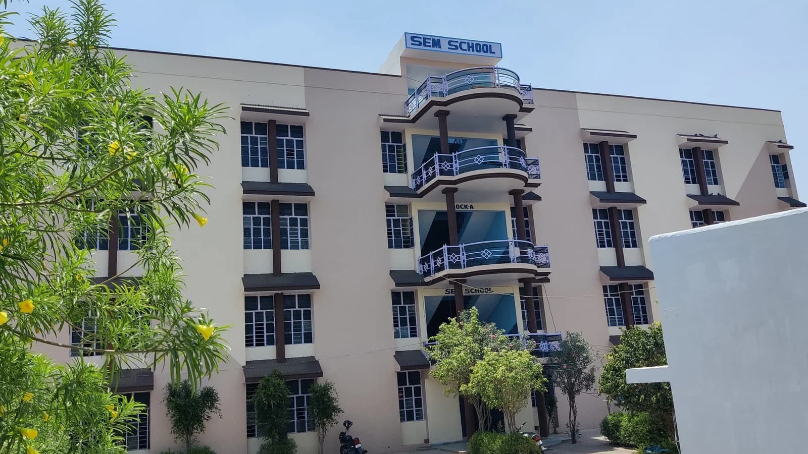 SARASWATI ENGLISH MEDIUM SCHOOL