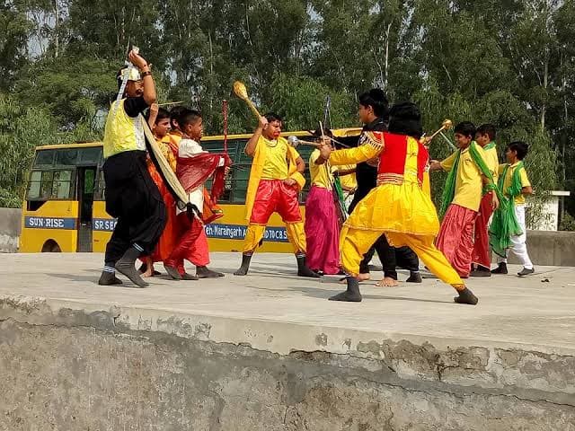 SUNRISE PUBLIC SCHOOL