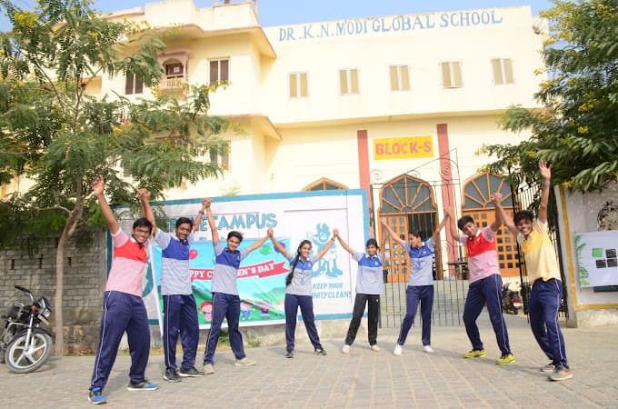 DR K.N.MODI GLOBAL SCHOOL