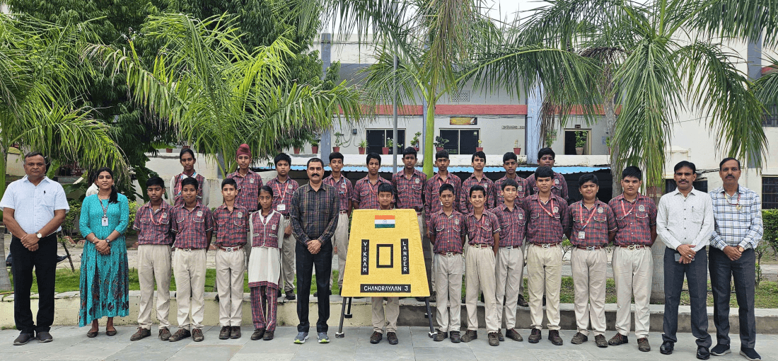 DAV HZL SR.SECONDARY SCHOOL