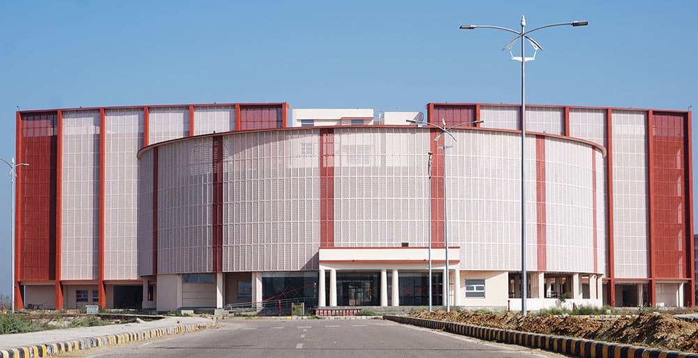 Lala Lajpat Rai University of Veterinary & Animal Sciences campus