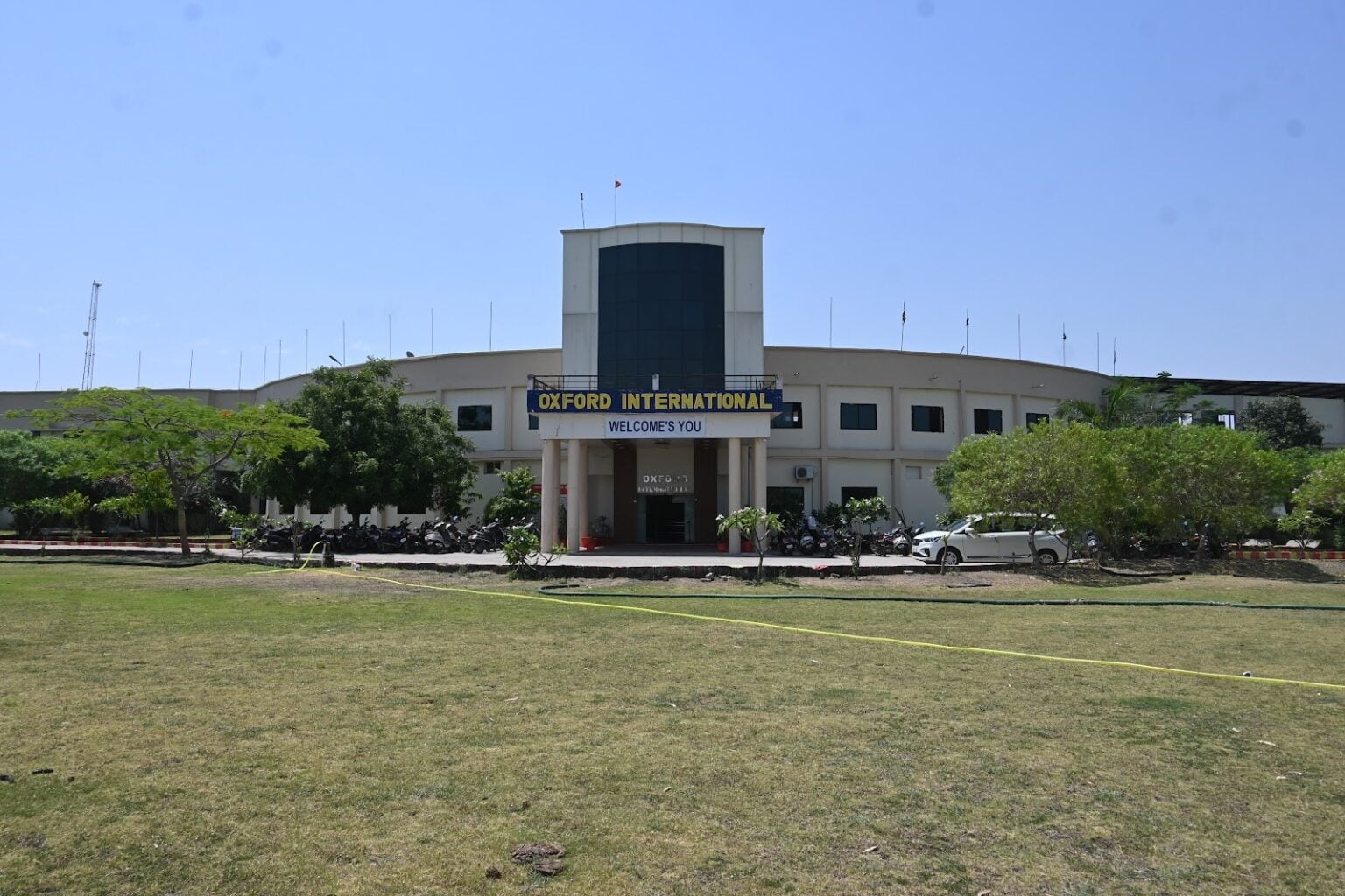 OXFORD INTERNATIONAL COLLEGE INDORE campus