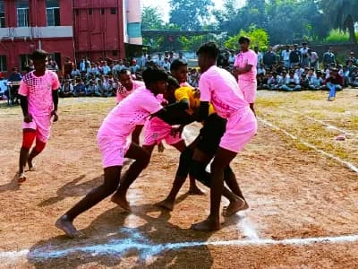 ST THOMAS HIGH SCHOOL