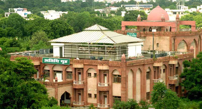 Khwaja Moinuddin Chishti Urdu, Arabi~Farsi University campus